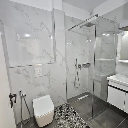 Modern Sea View Apartment