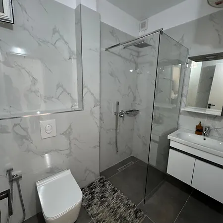 Modern Sea View Apartment